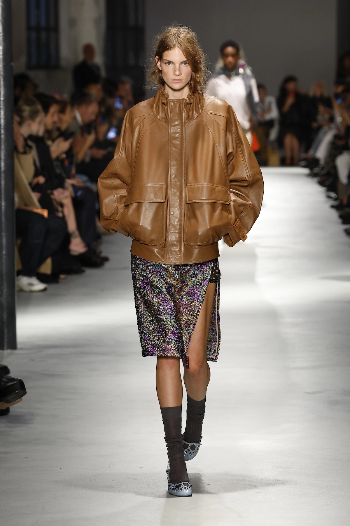 кожаная куртка N21