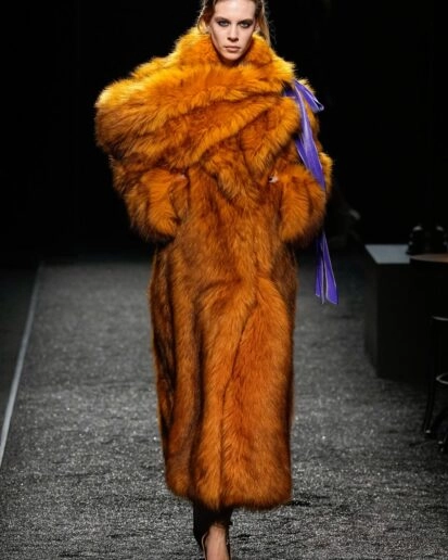 шуба зі штучного хутра