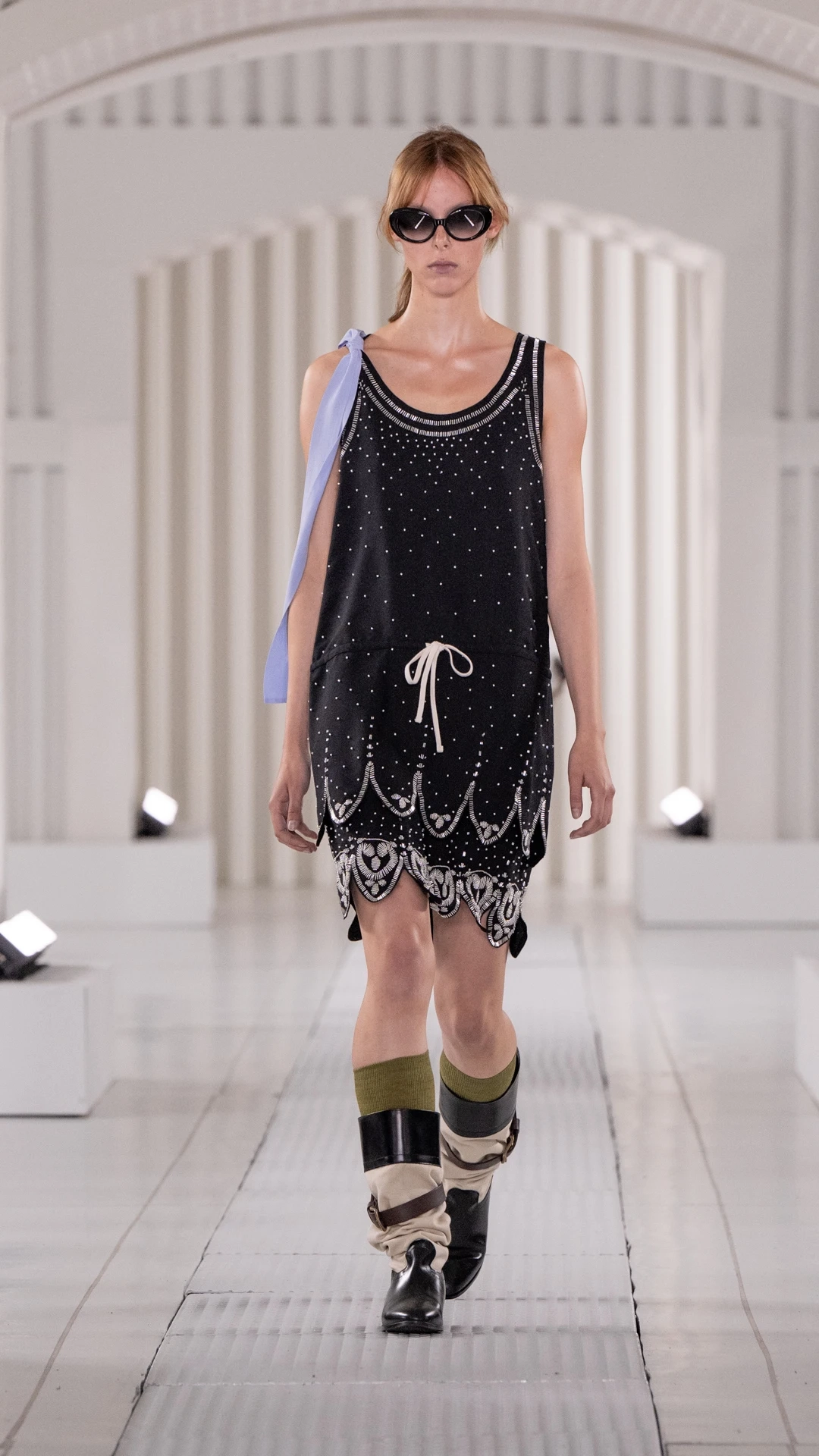 платье Onitsuka Tiger