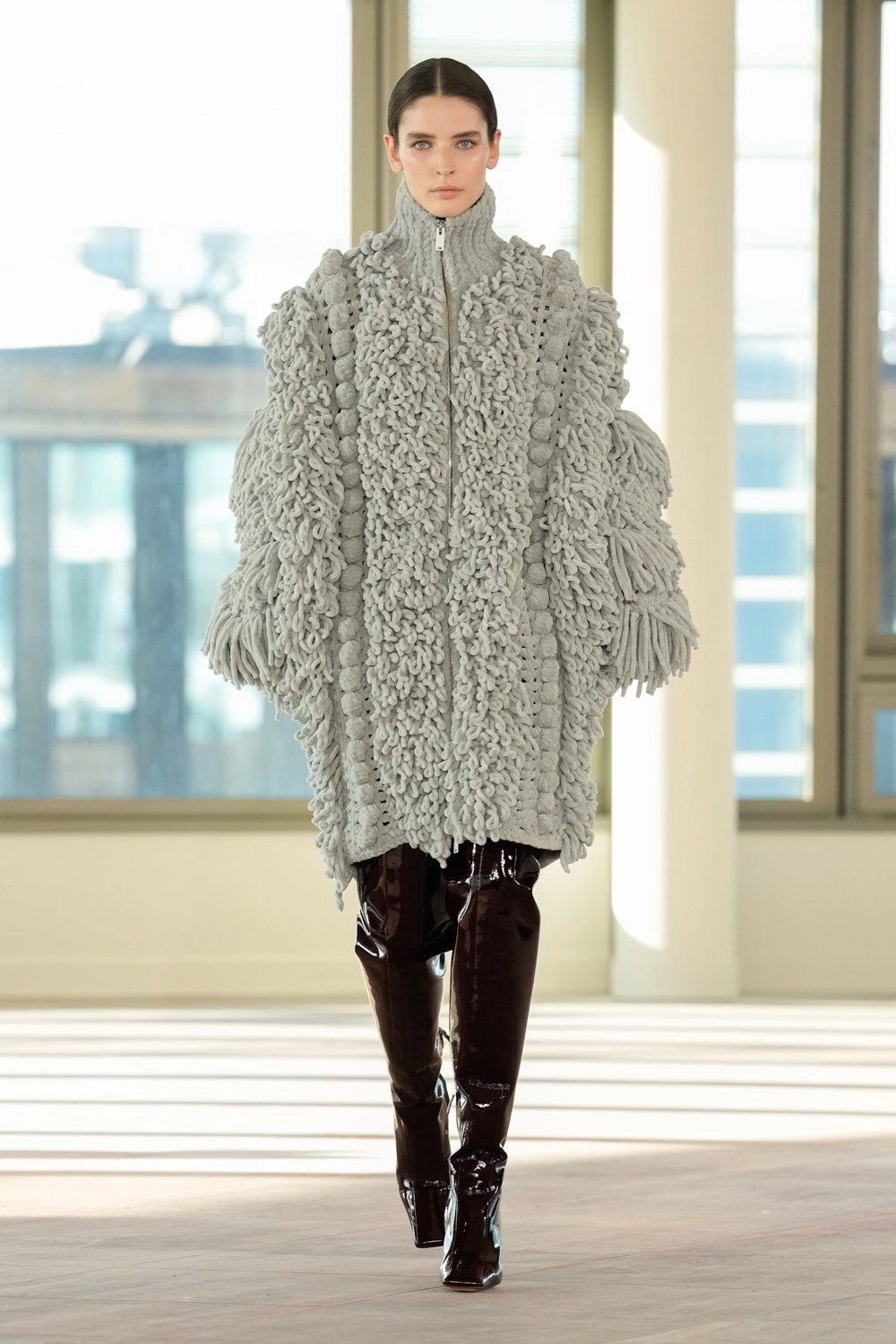 пальто вязаное