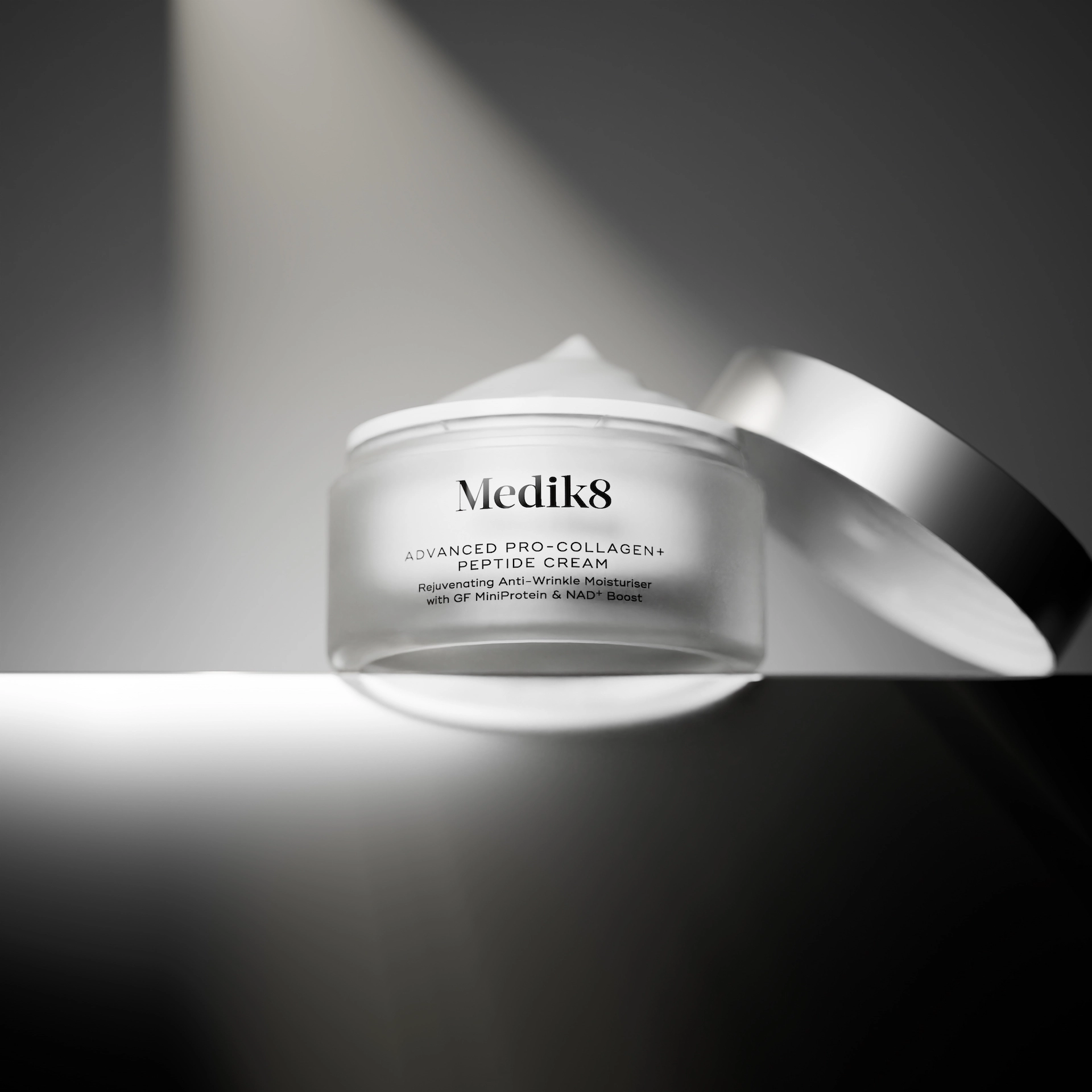 Осінні б'юті-новинки для обличчя і тіла - medik8