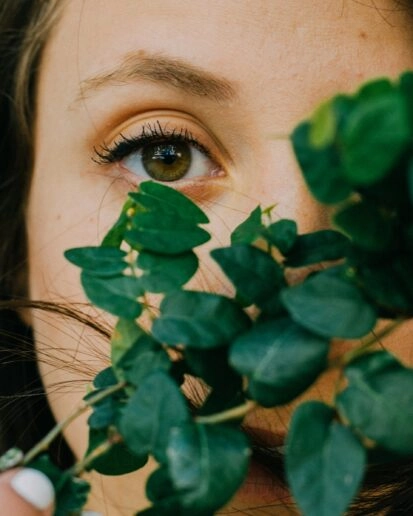 Новинки косметики для губ і очей 2025