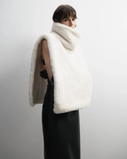 Хутряна манишка — стильний і теплий тренд зими 2025/2026