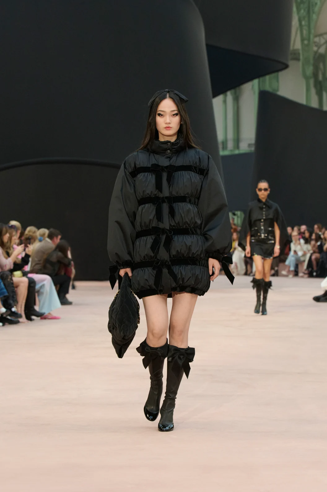 пуховики жіночі