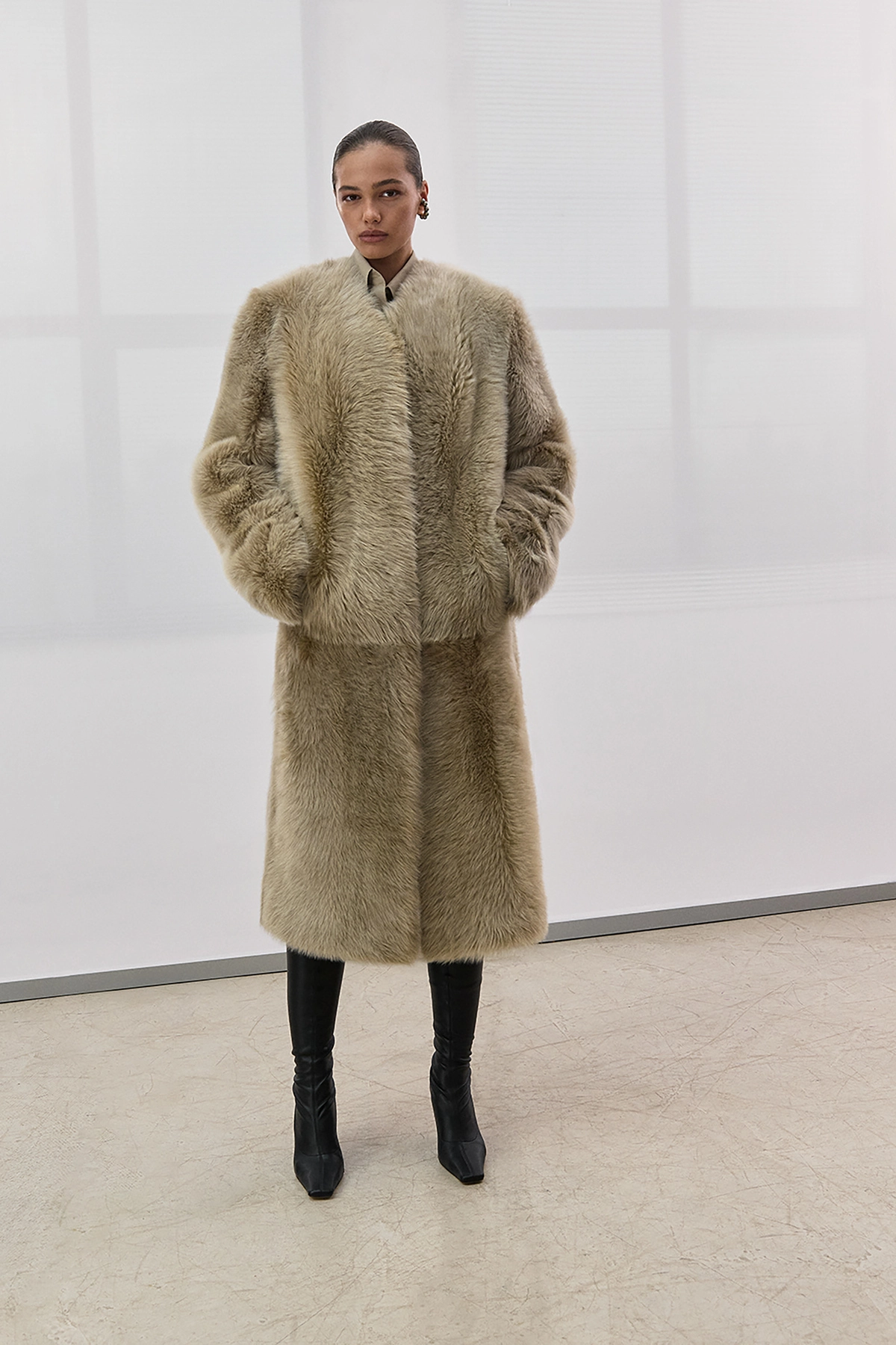 шуба зі штучного хутра