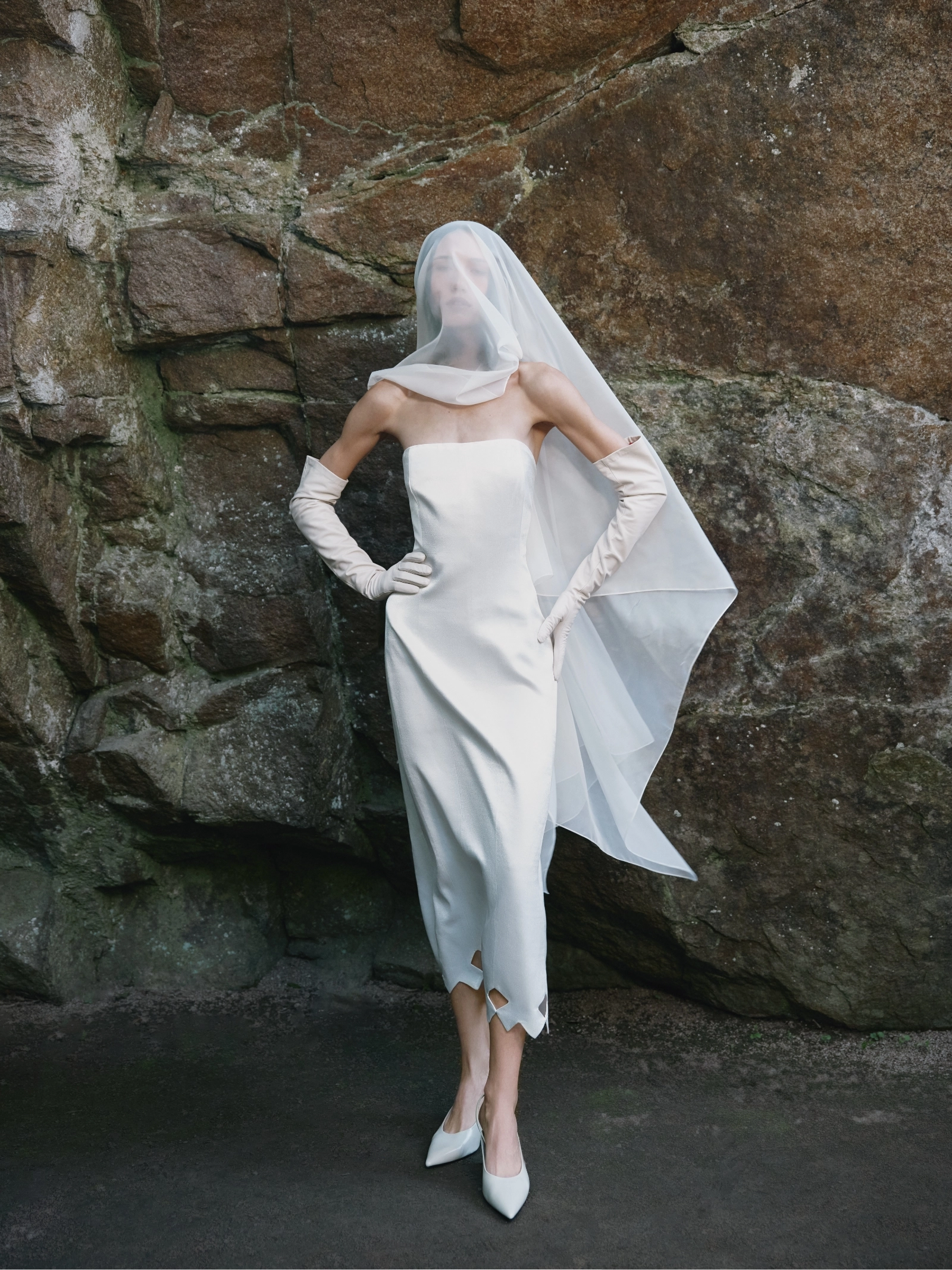 PODYH презентує White Capsule