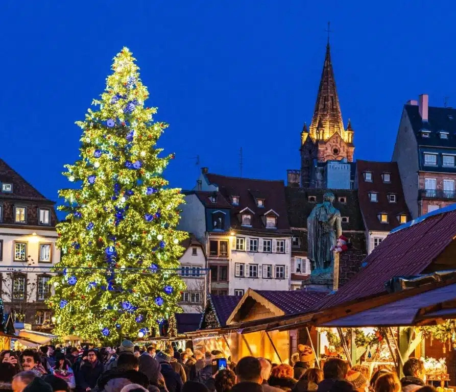 ЯЛИНКА РІЗДВЯНОГО ЯРМАРКУ У СТРАСБУРЗІ