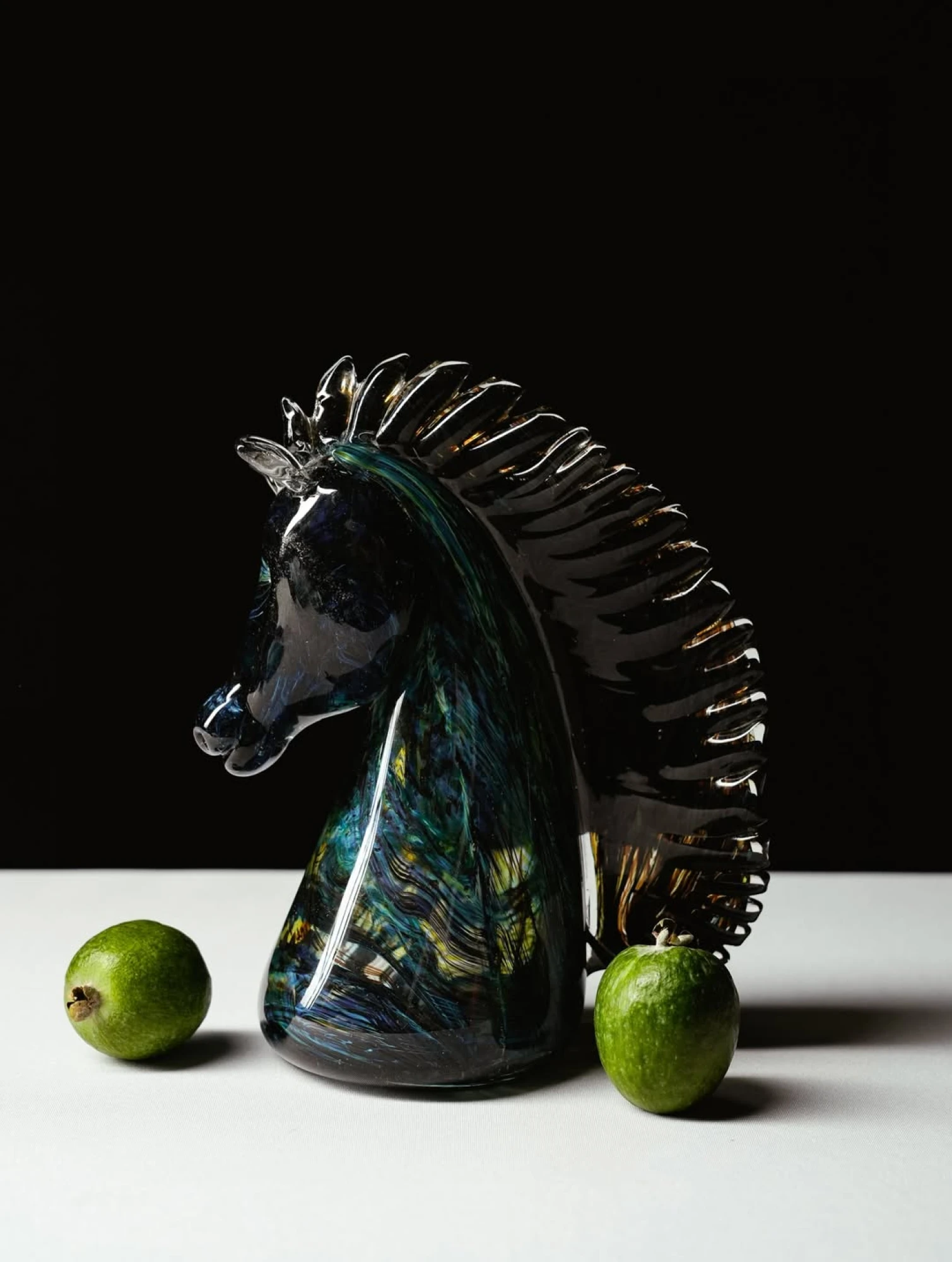 скульптура, виготовлені вручну з переробленого гутного скла