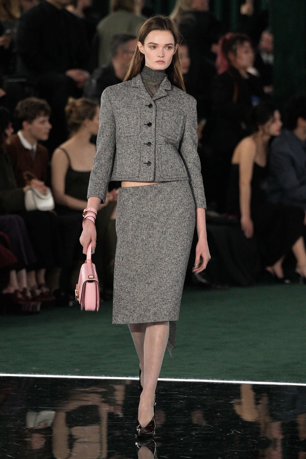 костюм жіночий з спідницею