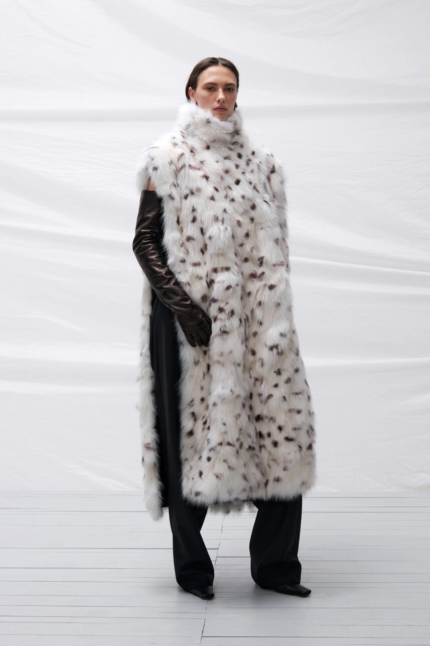 Затишні вбрання та стильні аксесуари в грудневих колекціях українських брендів