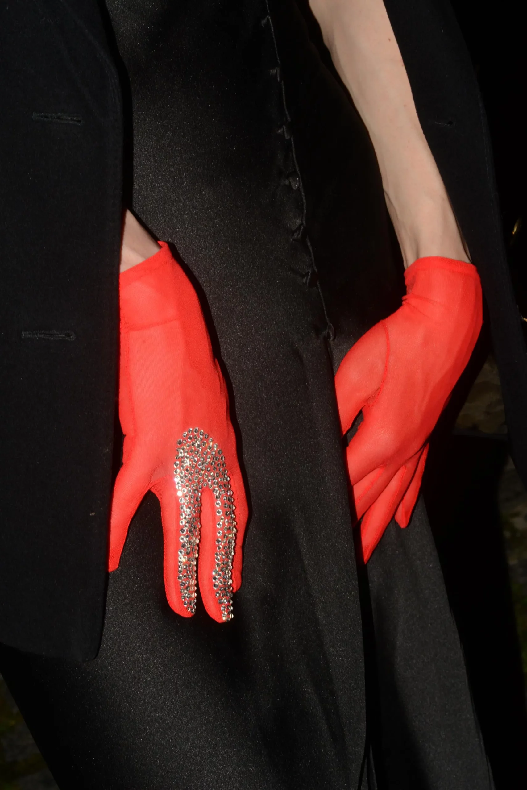 червоні напівпрозорі рукавички TO BE ACCESSORIES