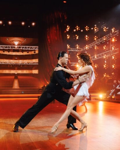 «Танці з зірками. Рух до життя»