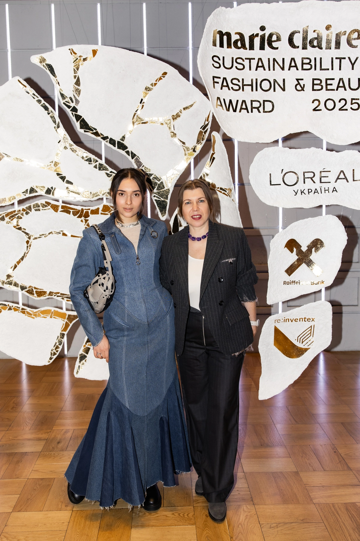 Міла Огли, Марина Лосева