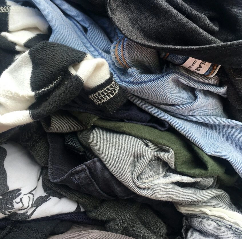 Куди здати непотрібні речі