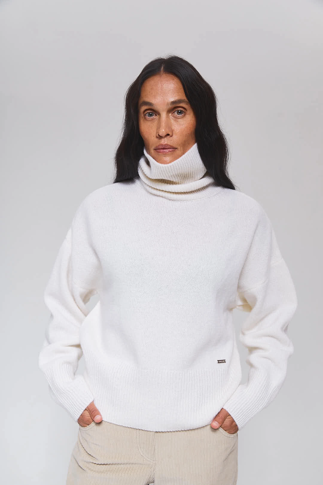 Вʼязаний светр з кашеміром