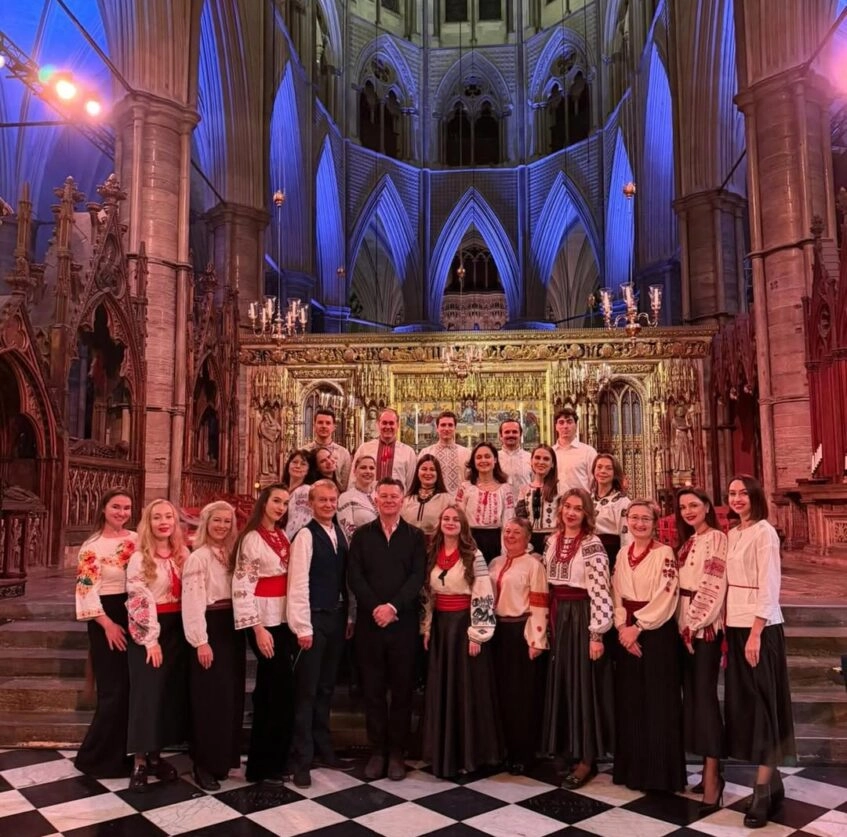 «Щедрик» у Вестмінстерському абатстві: український хор заспівав у різдвяному зверненні короля Чарльза III