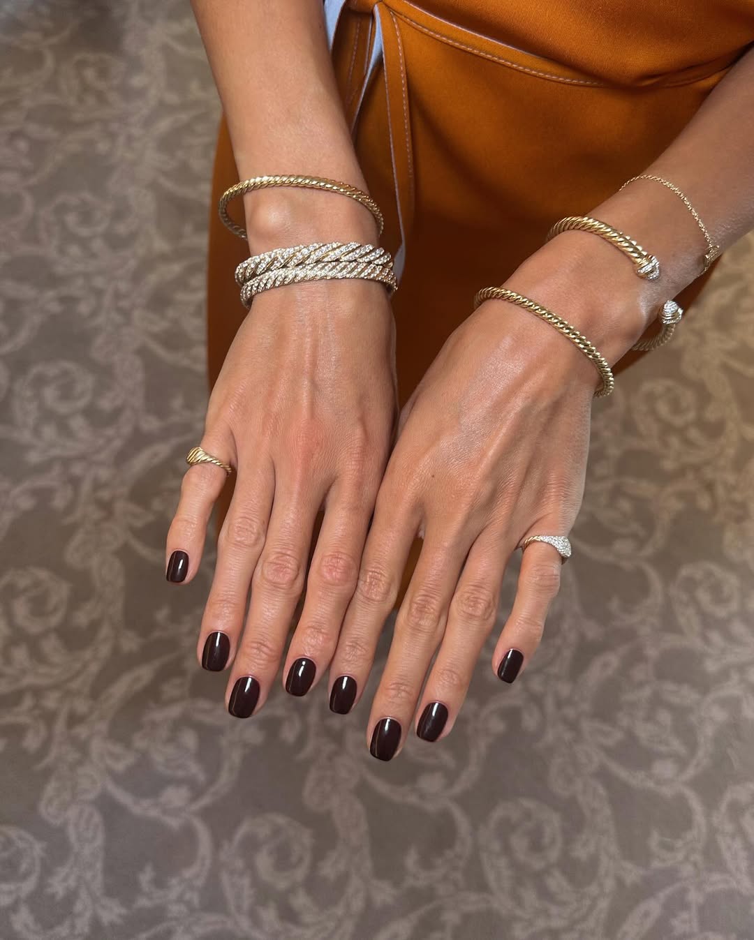 шоколадний манікюр