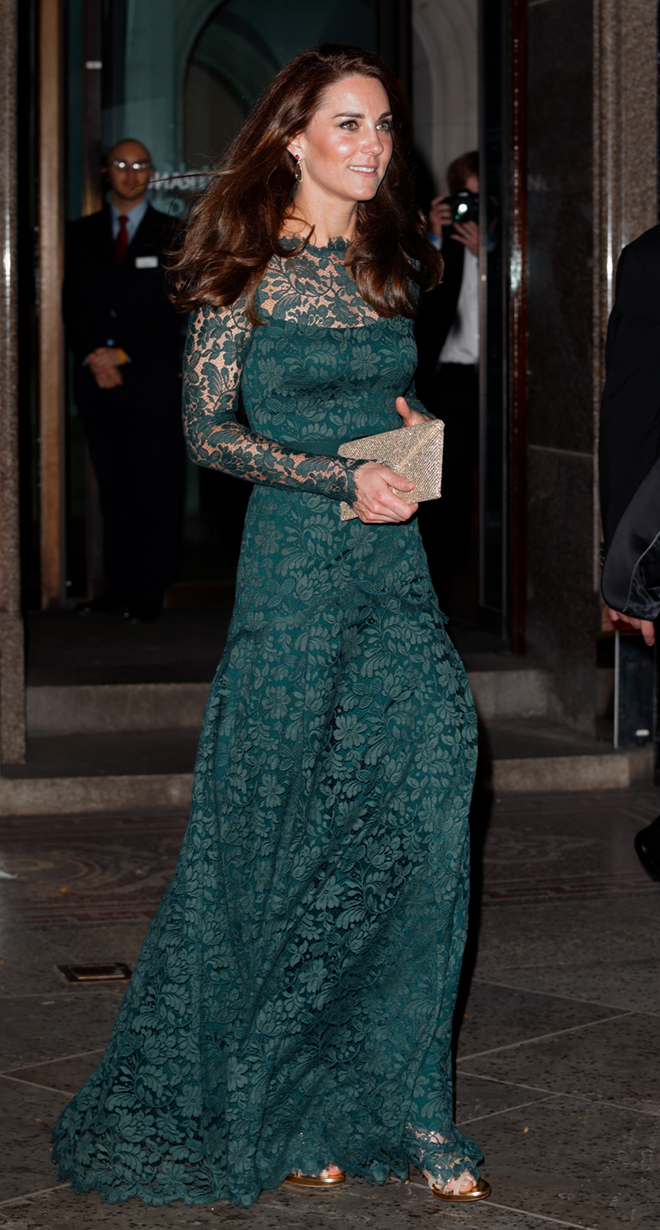 Образ дня: Кейт Миддлтон в изумрудном платье Temperly London - фото 1