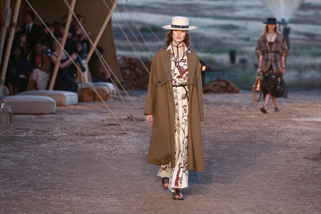 Женское шаманство: круизная коллекция Dior - фото 6